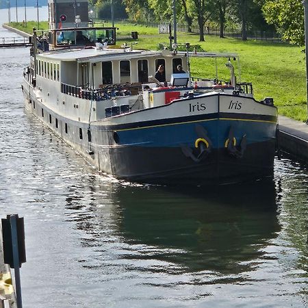 Hotelboat Iris Groningen Bagian luar foto