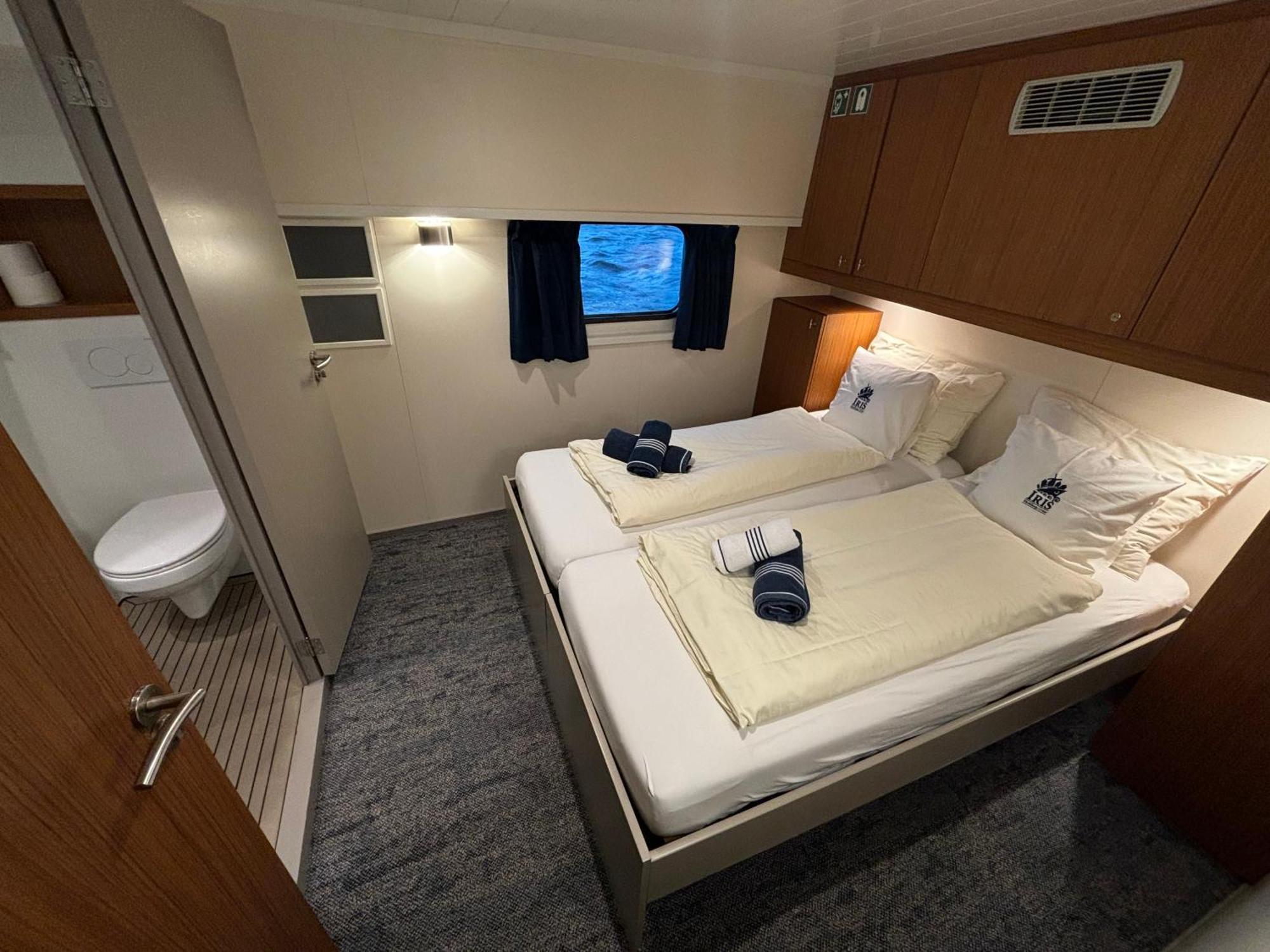 Hotelboat Iris Groningen Bagian luar foto