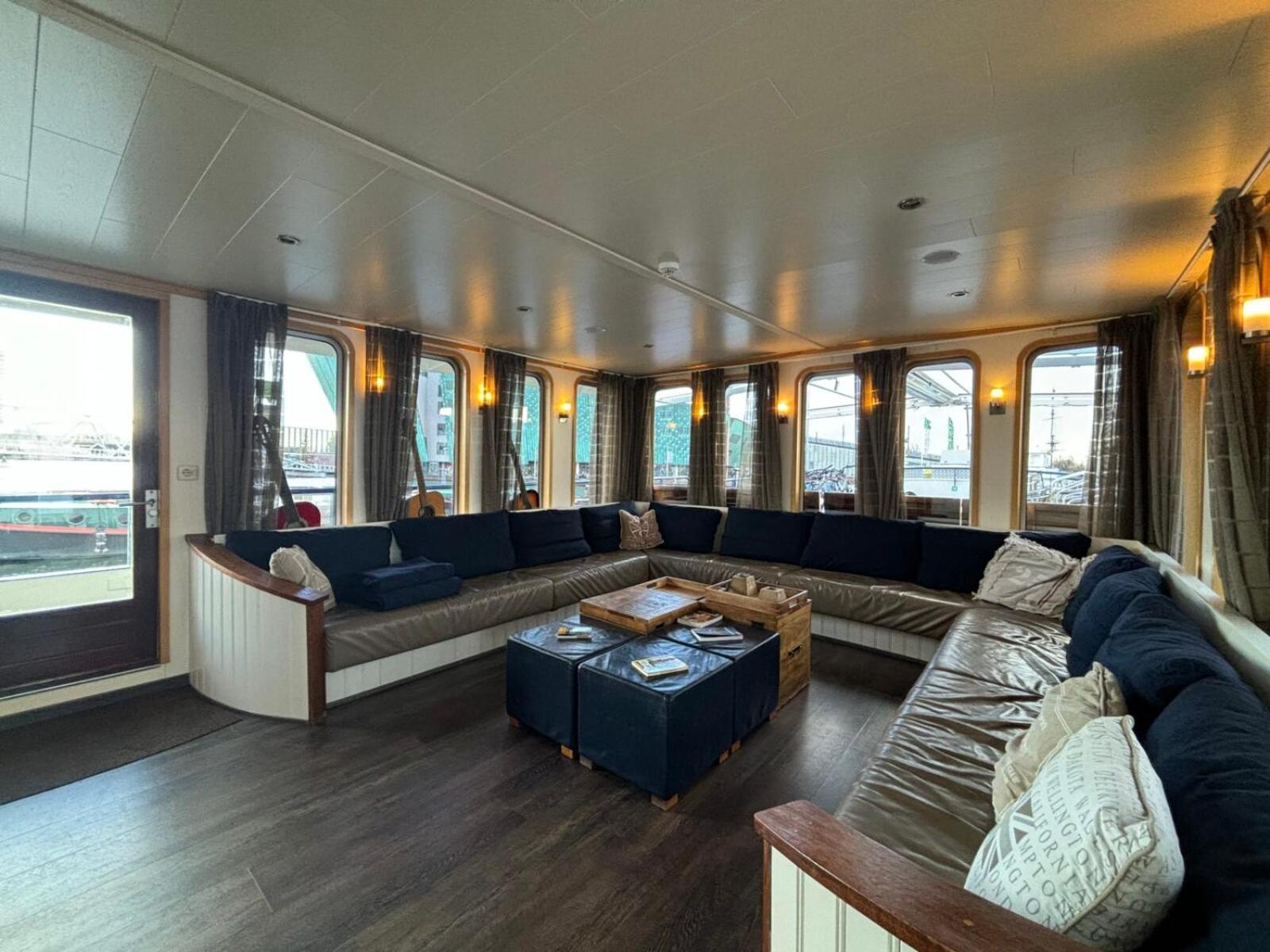 Hotelboat Iris Groningen Bagian luar foto