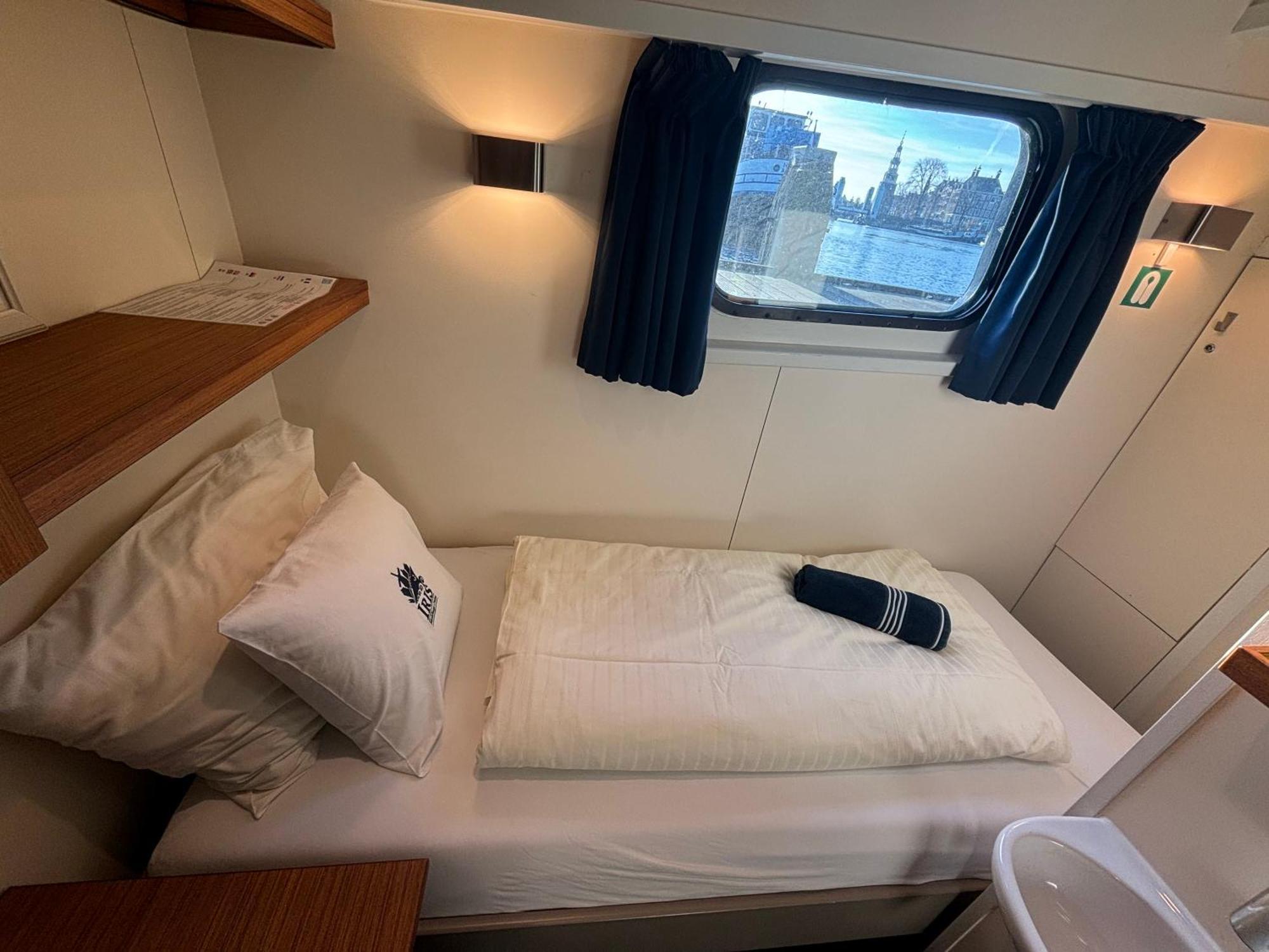 Hotelboat Iris Groningen Bagian luar foto